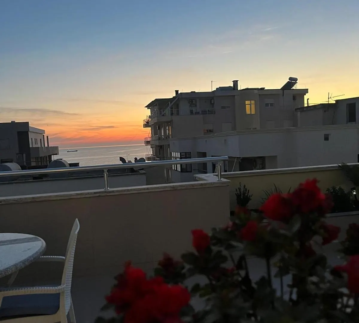 Apartmán Stresni Apartman S Terasou, Zahradou A Vyhledem Na More Durrës Albánie