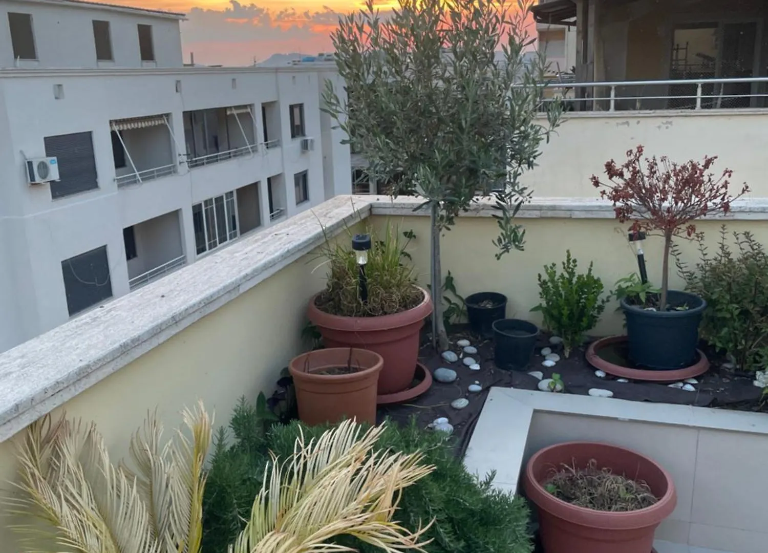 Apartmán Stresni Apartman S Terasou, Zahradou A Vyhledem Na More Durrës