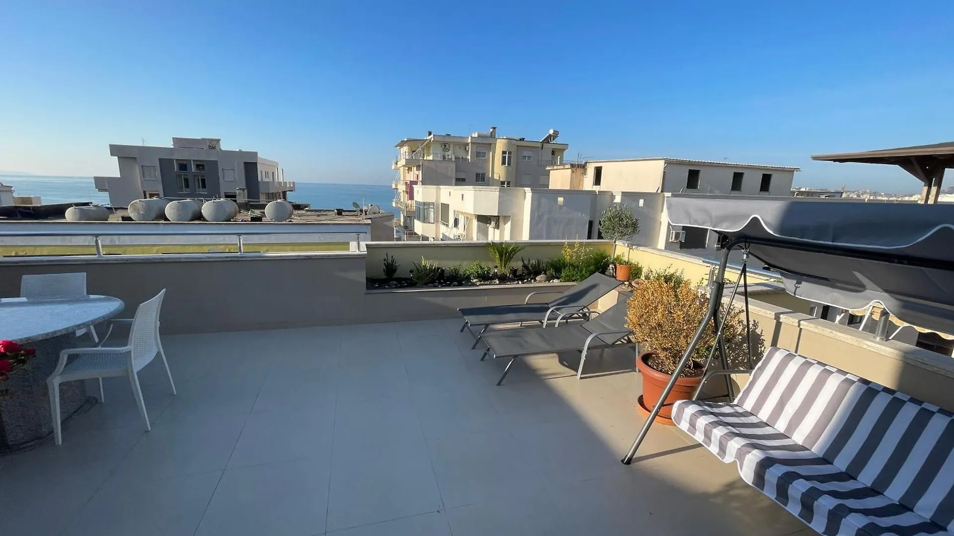 Stresni Apartman S Terasou, Zahradou A Vyhledem Na More Durrës Albánie